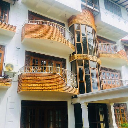Mount House Hotel Apartment Dickwella Exterior photo